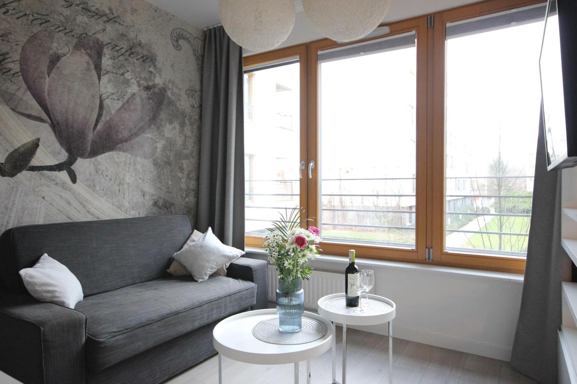 Viva Lila Apartment, Free Parking, Close To Vistula River - By Homelike